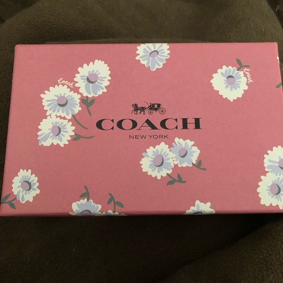 FLASH SALE!!! NWT Coach beautiful floral wristlet with charms!! FIRM - Picture 4 of 4